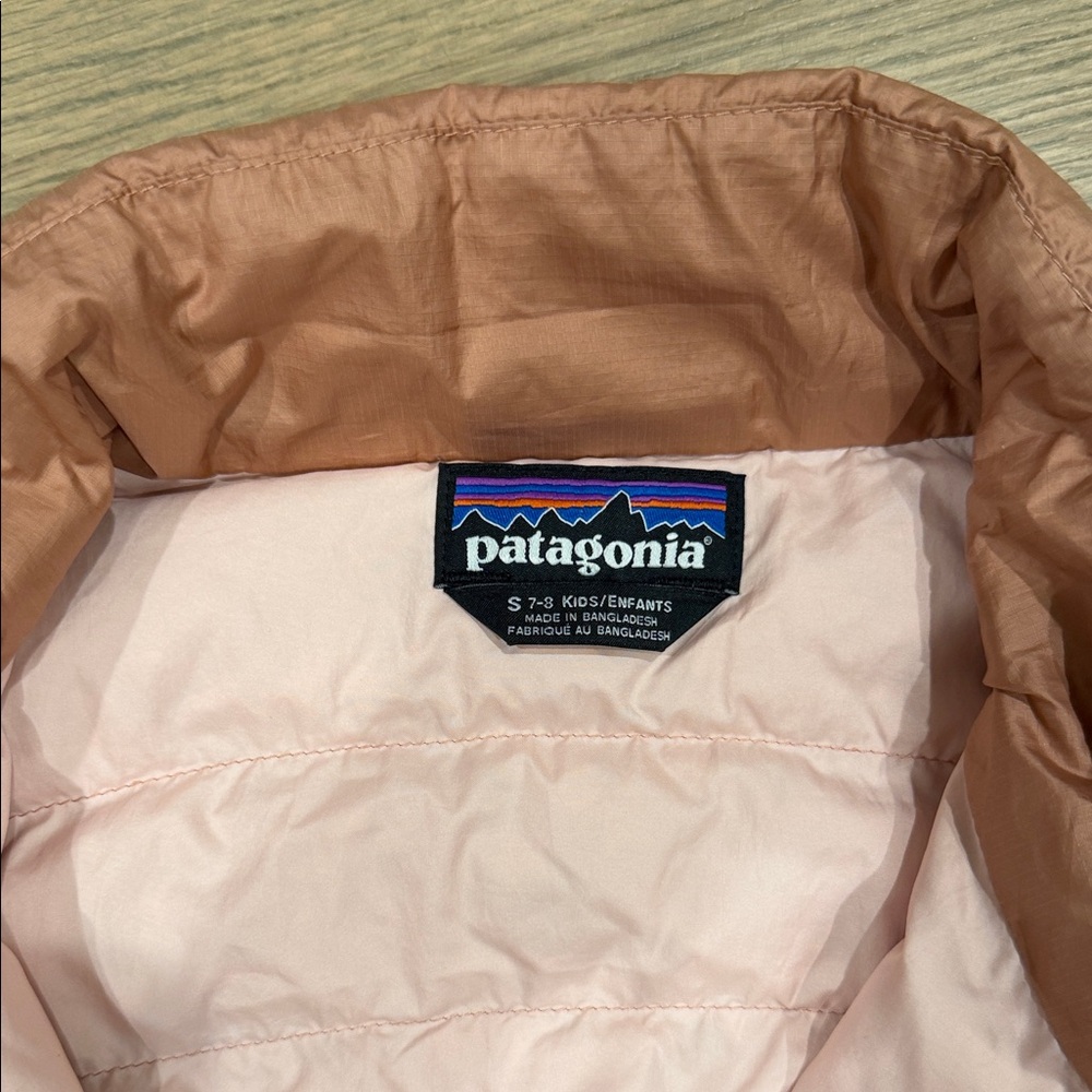 Patagonia Tan Quilted Jacket, Girls Size 7/8 - Picture 2 of 4